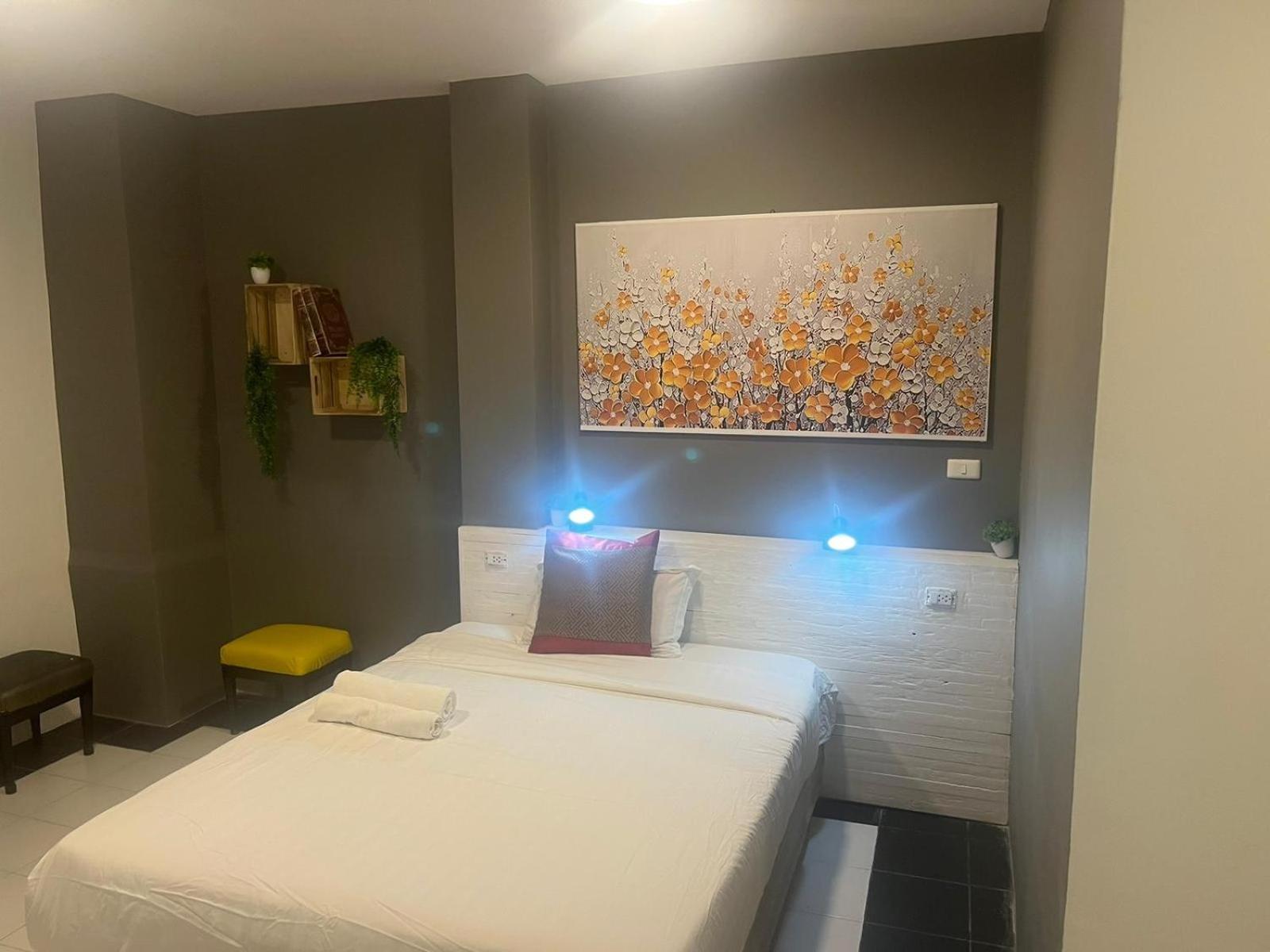 Shalom Center Chaweng Samui Hotel Buitenkant foto